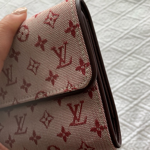 Authentic Louis Vuitton wallet - Picture 4 of 8